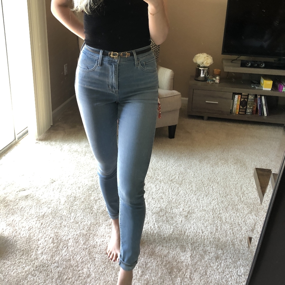 High Rise Light Wash 720 Levi's Jeans, 27